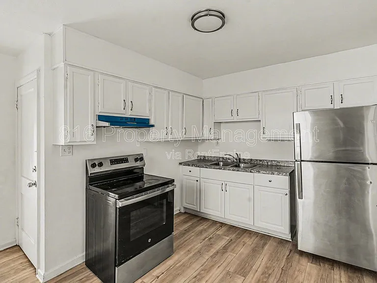 7412 Bellefontaine Ave — Photo 6