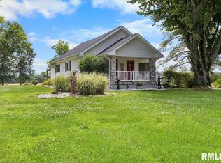 12054 Saraville Rd, Marion, IL 62959