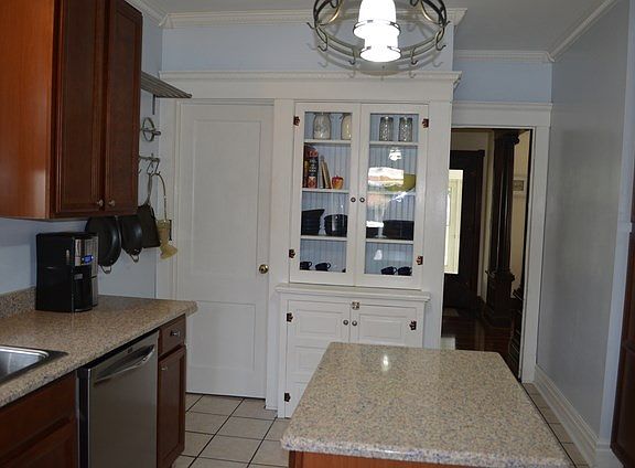 4th image of 505 Knox Pl