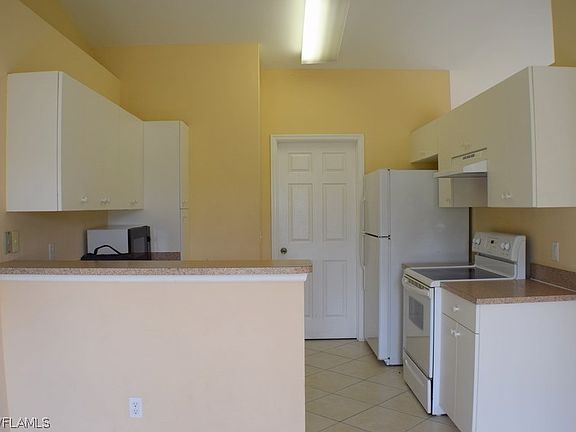 4th image of 1824 SE 15th Place Cpe