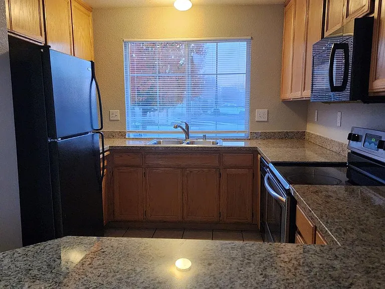 322 Roan Dr — Photo 6