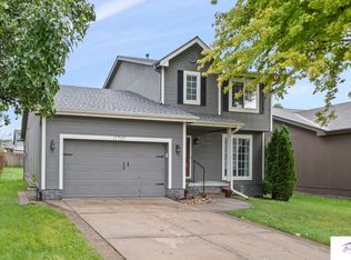 17707 Jacobs St, Omaha, NE 68135