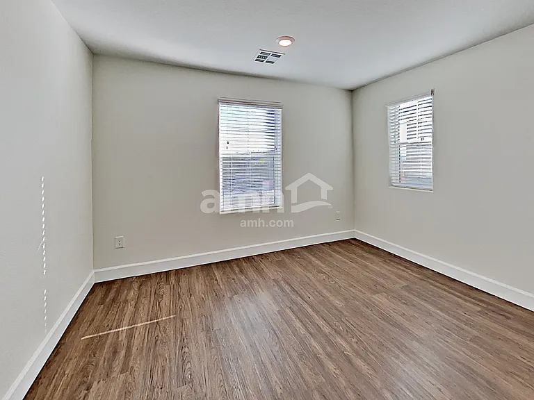 8128 Inhibition Ct — Photo 17