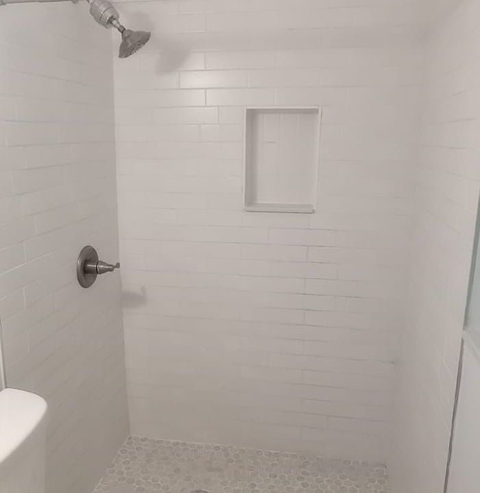1st image of 1308 NE 14th Ct #1300