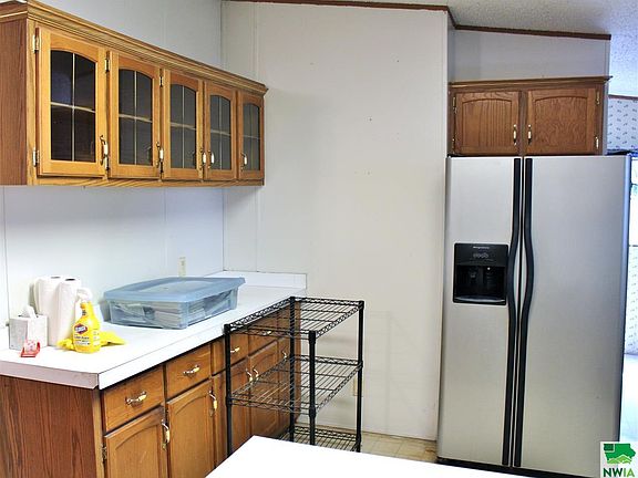 5th image of 310 S 2nd St