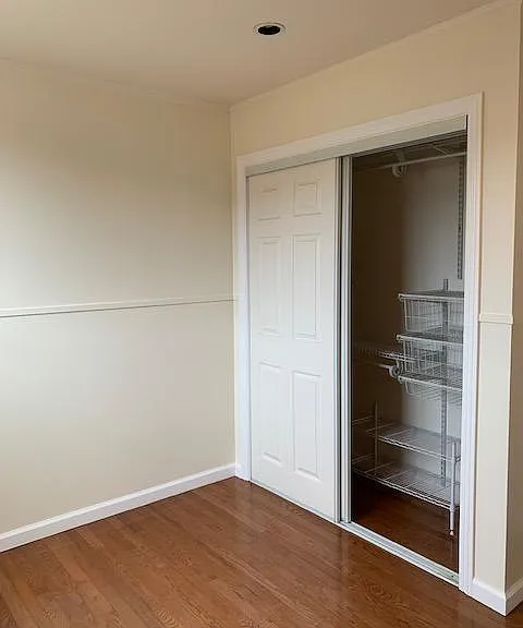 77 Fairlawn Ave — Photo 9