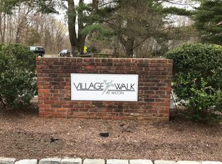 10 Village Walk #10, Wilton, CT 06897