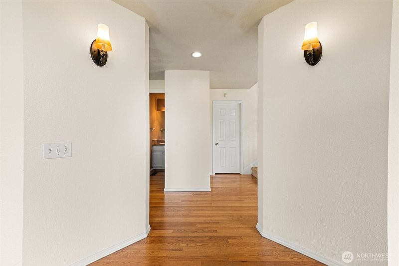 4th image of 4101 Browns Point Boulevard NE