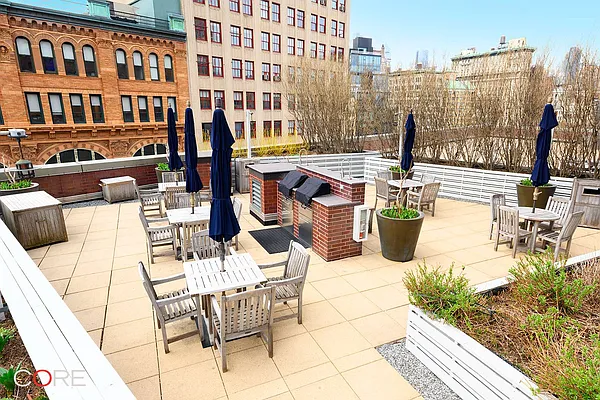 Rented by CORE | media 39