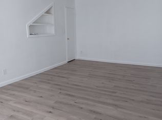 7028 Alabama Ave APT 3, Canoga Park, CA 91303