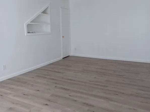 7028 Alabama Ave APT 3, Canoga Park, CA 91303