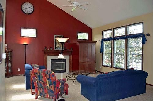 3rd image of 2337 Vista Ct