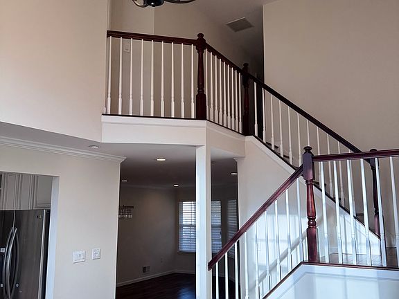 4th image of 12 Palmetto Way