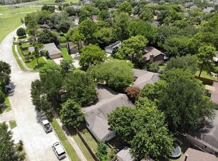 10619 Village Trail Dr, Houston, TX 77065