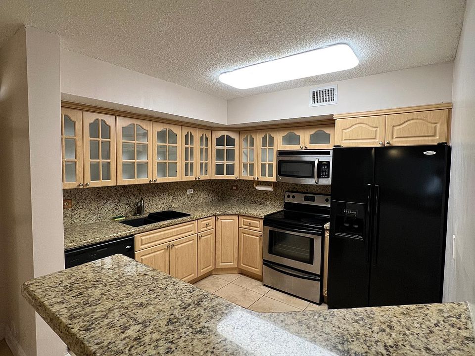 1st image of 3690 N 56th Ave APT 908