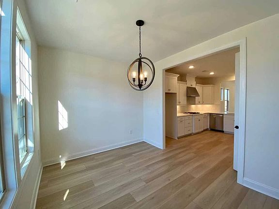 3rd image of 303 Blue Spruce Dr