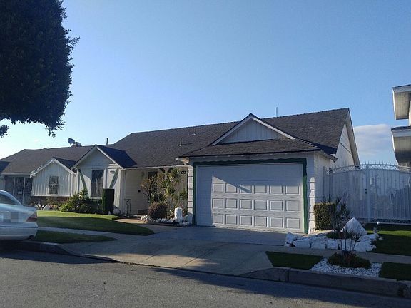2nd image of 2625 W 102nd St