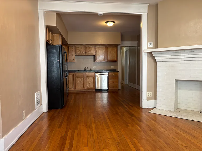 95 Eastwood Pl #1 — Photo 7