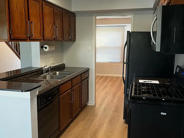 634 Nantucket Way — Photo 16