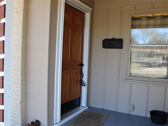 5th image of 10708 Benbrook Dr