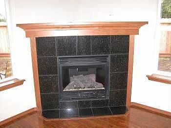 3rd image of 635 Island Cir SE