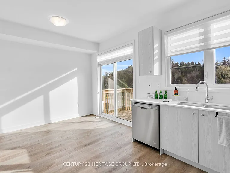 96 Lyall Stokes Cir — Photo 8