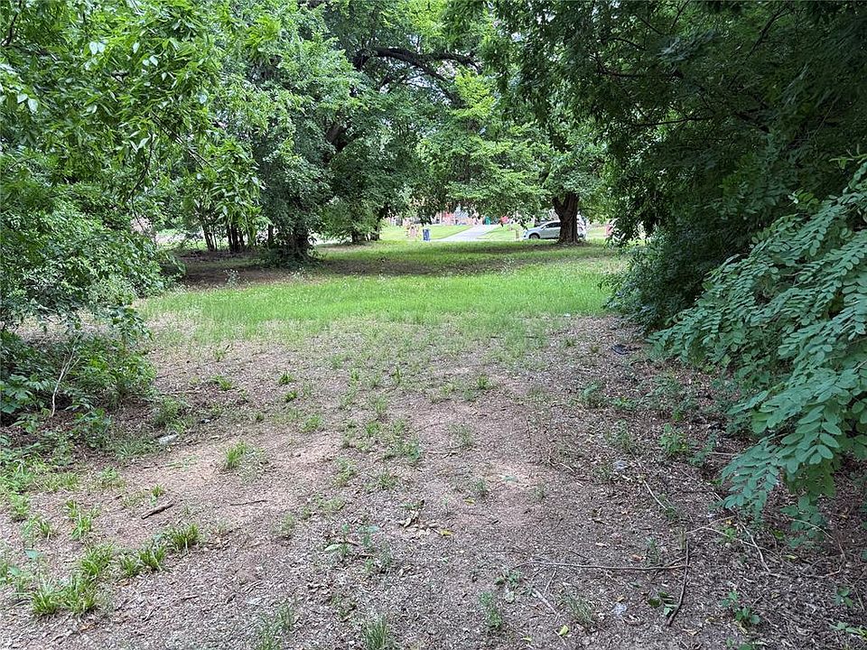 1st image of 621 SE 14th St Lot 35-37