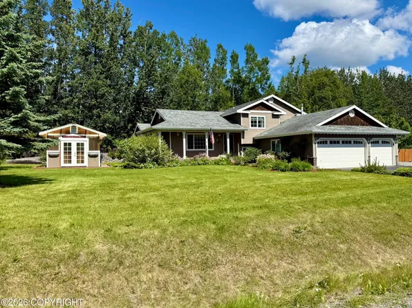 443 N Tiffany Dr, Palmer, AK 99645