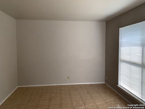 2nd image of 150 Parkview Dr