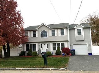 15 Newbury St, Providence, RI 02904