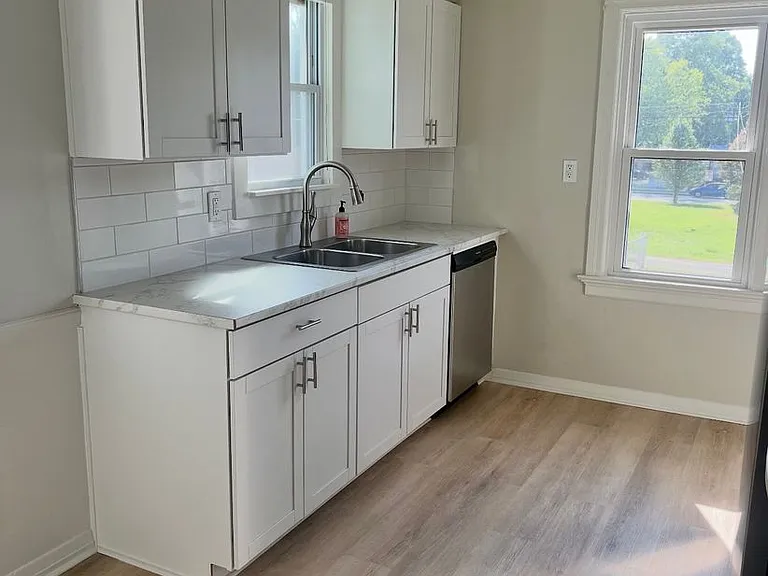 406 Wills Ave — Photo 7