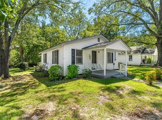 612 N 4th St, Smithfield, NC 27577