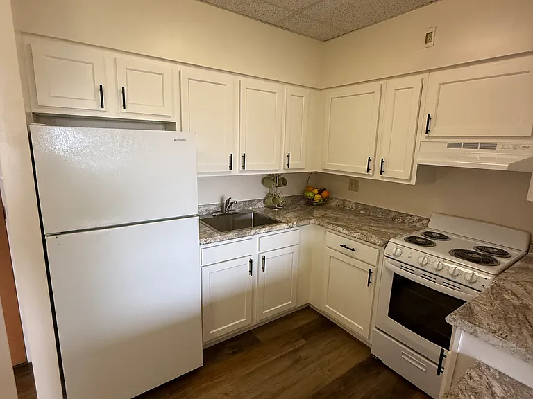 Legacy Eastgate Apartments — Photo 9