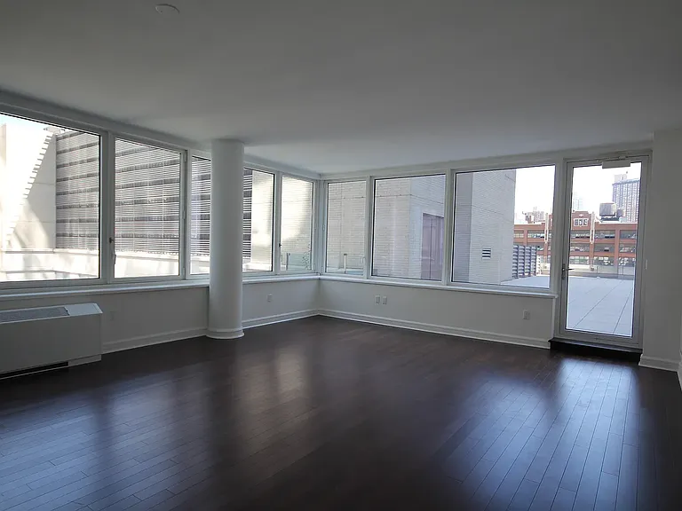 80 Riverside Blvd #8P — Photo 7