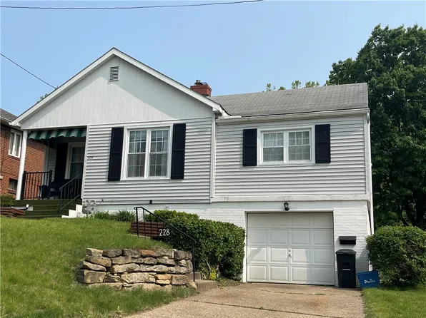 228 Thornwood Dr, Canonsburg, PA 15317