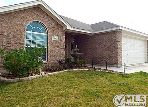 3rd image of 9329 Marilyn Ct