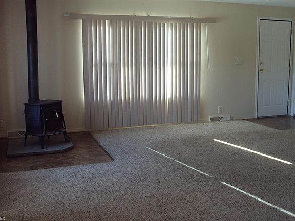 4th image of 109 Highland Dr