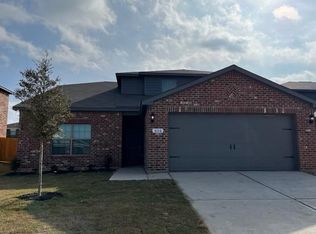606 Delta Downs Dr, Seagoville, TX 75159