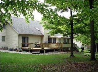 8731 Woodhaven Dr SW, Byron Center, MI 49315