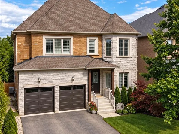 2121 Blackforest Cres, Oakville, ON L6M 4T6
