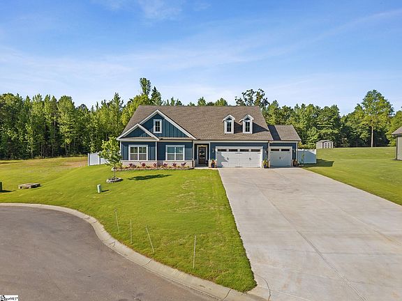 3rd image of 128 Arbor Woods Way
