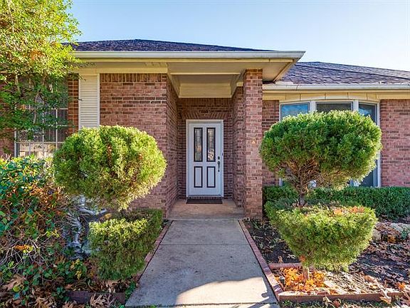 4th image of 7455 Coachwood Cir
