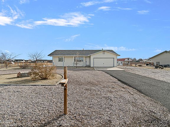 3rd image of 4468 Hawk Dr