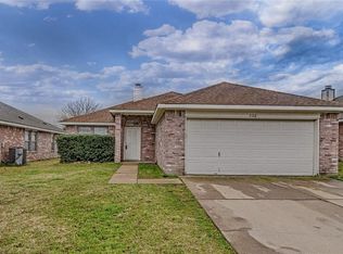 332 Tioga Dr, Arlington, TX 76002
