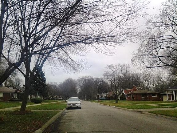 3rd image of 20001 Woodmont St