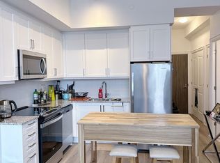 20 Gatineau Dr #207, Vaughan, ON L4J 0L3