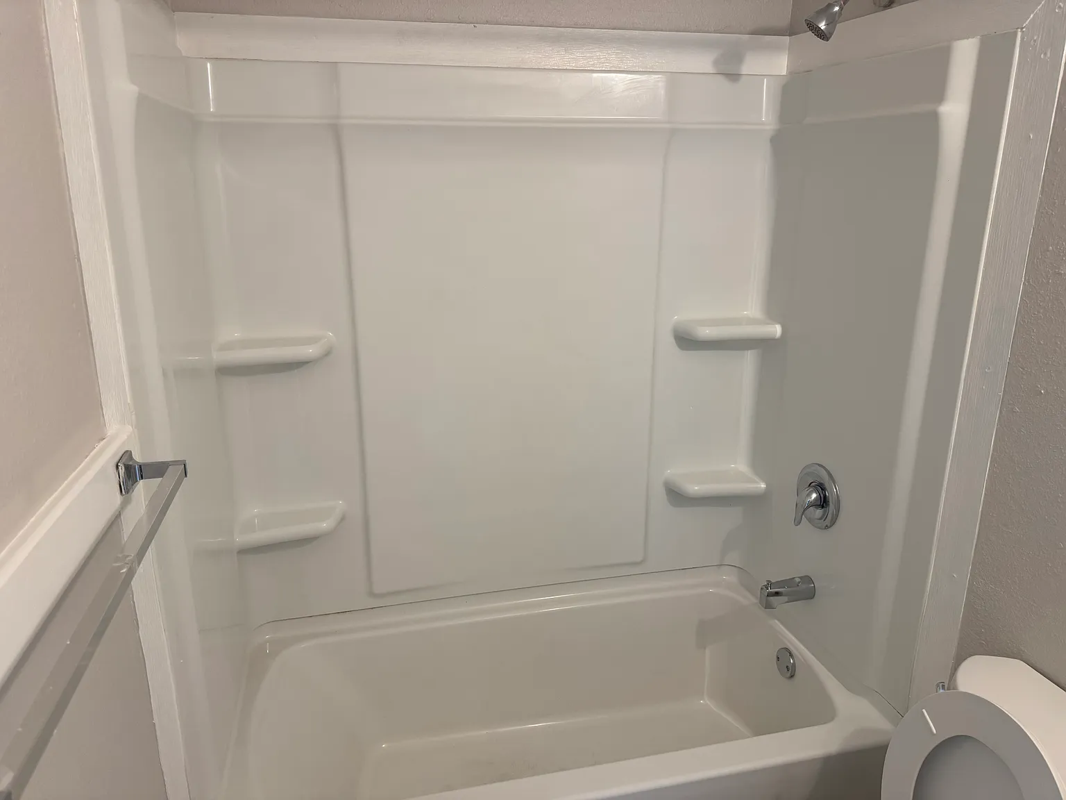 2 bed, 800 sqft, $1,100 — Photo 2