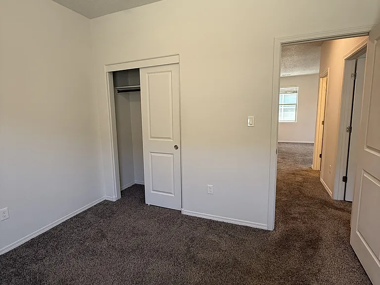 2116 Solitaire St NE — Photo 14