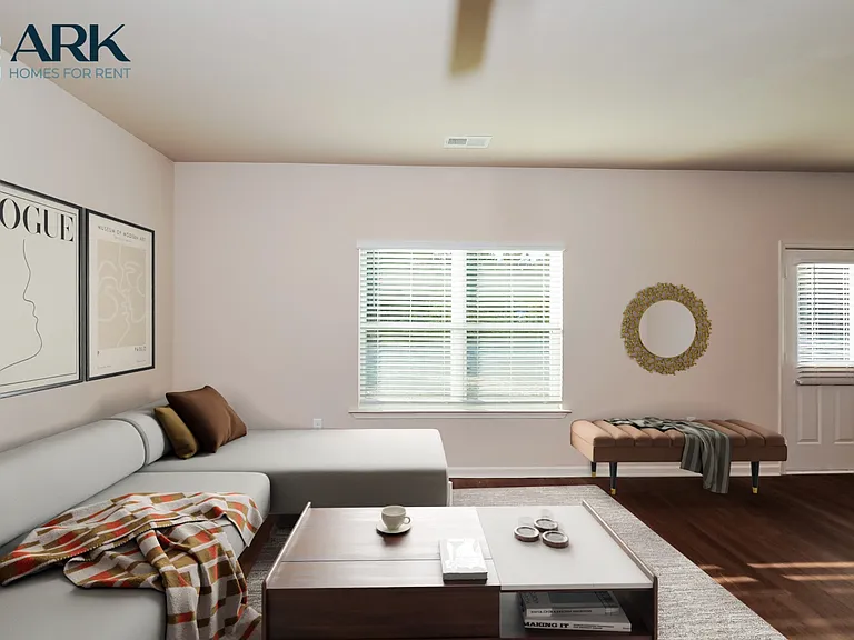 530 Clover Cir — Photo 4