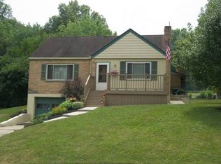 1686 Ashbrook Dr, Cincinnati, OH 45238